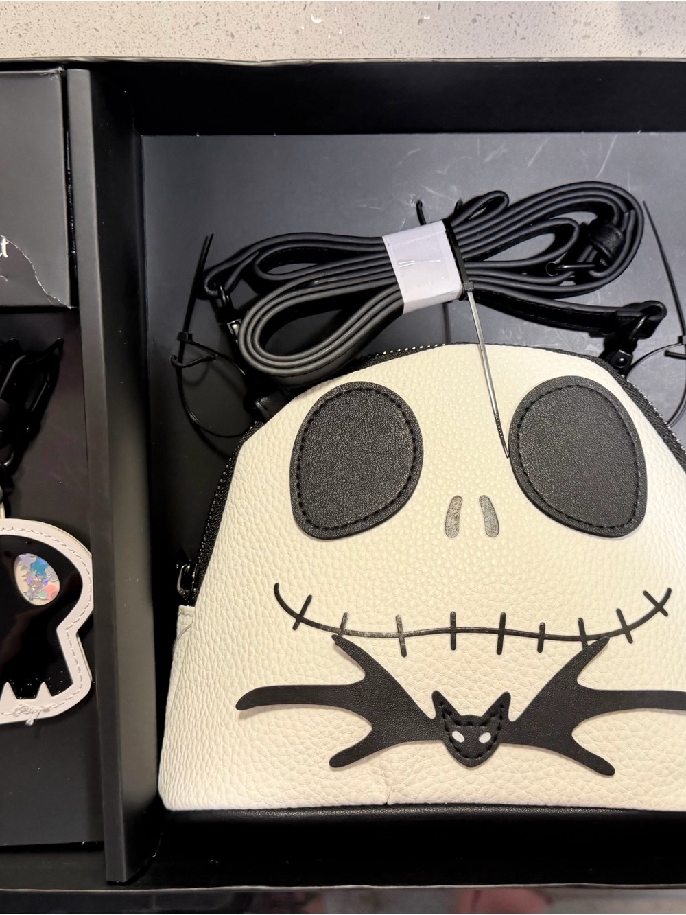 Nightmare Skull Crossbody Bag - Cream & Black